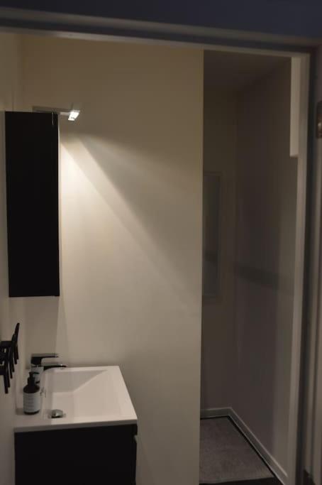 Hippe Studio In Historisch Gebouw In Oude Centrum Antverpy Exteriér fotografie